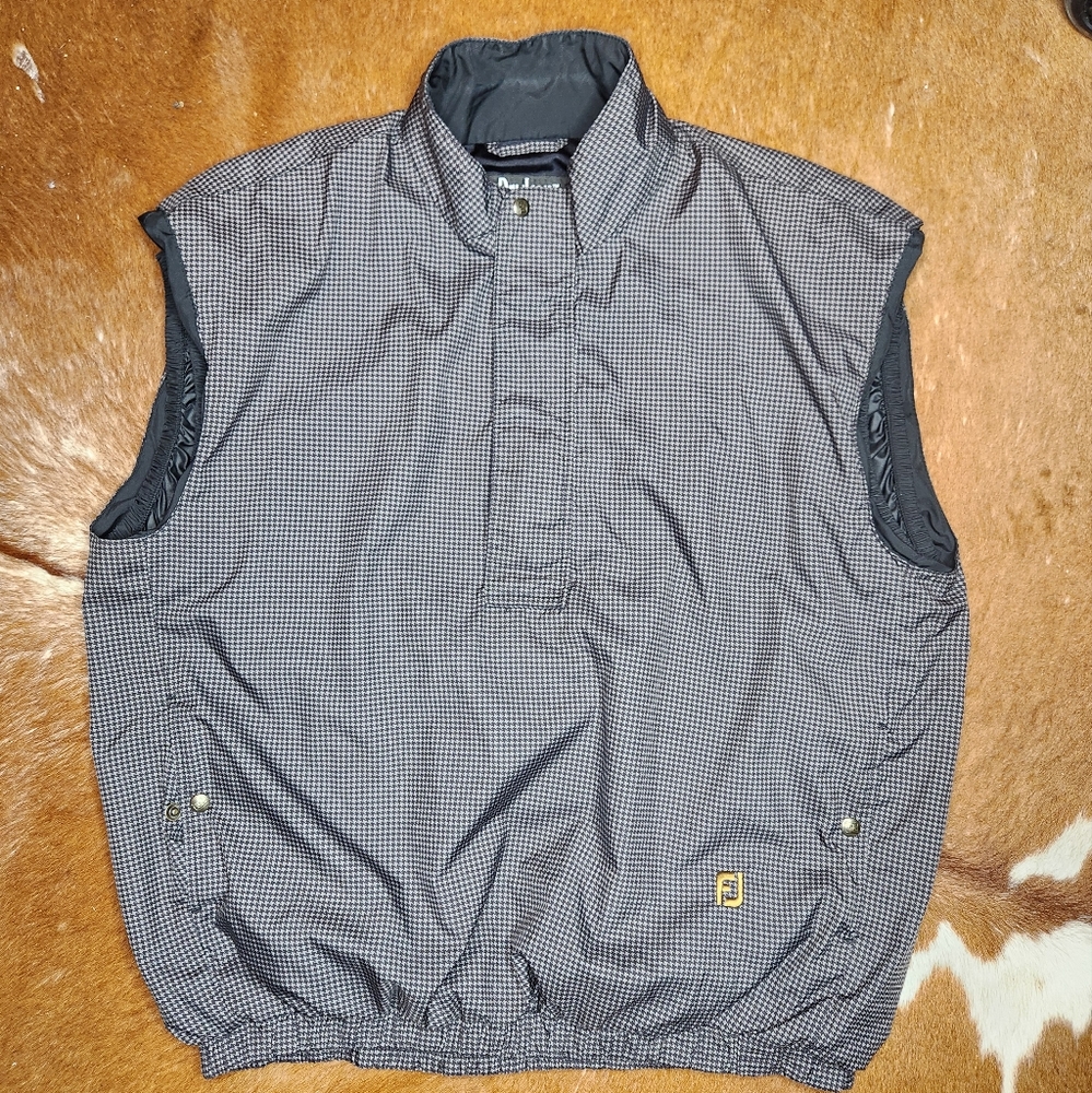 DryJoys by Footjoy 1/4 zip Vest Windbreaker Large